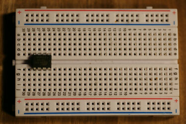 ATTiny auf einem Breadboard